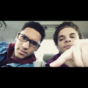 Meet your Posher, Geno